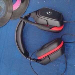 Logitech Wired gaming Headset With Mic